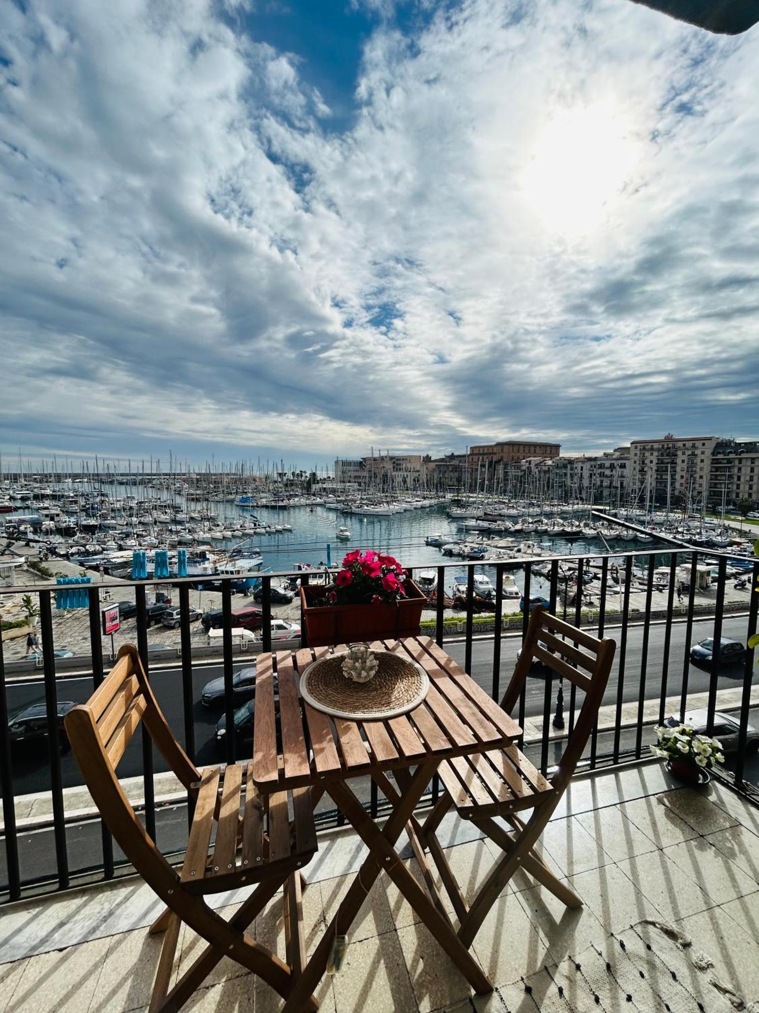Calamia Apartment Палермо Екстериор снимка